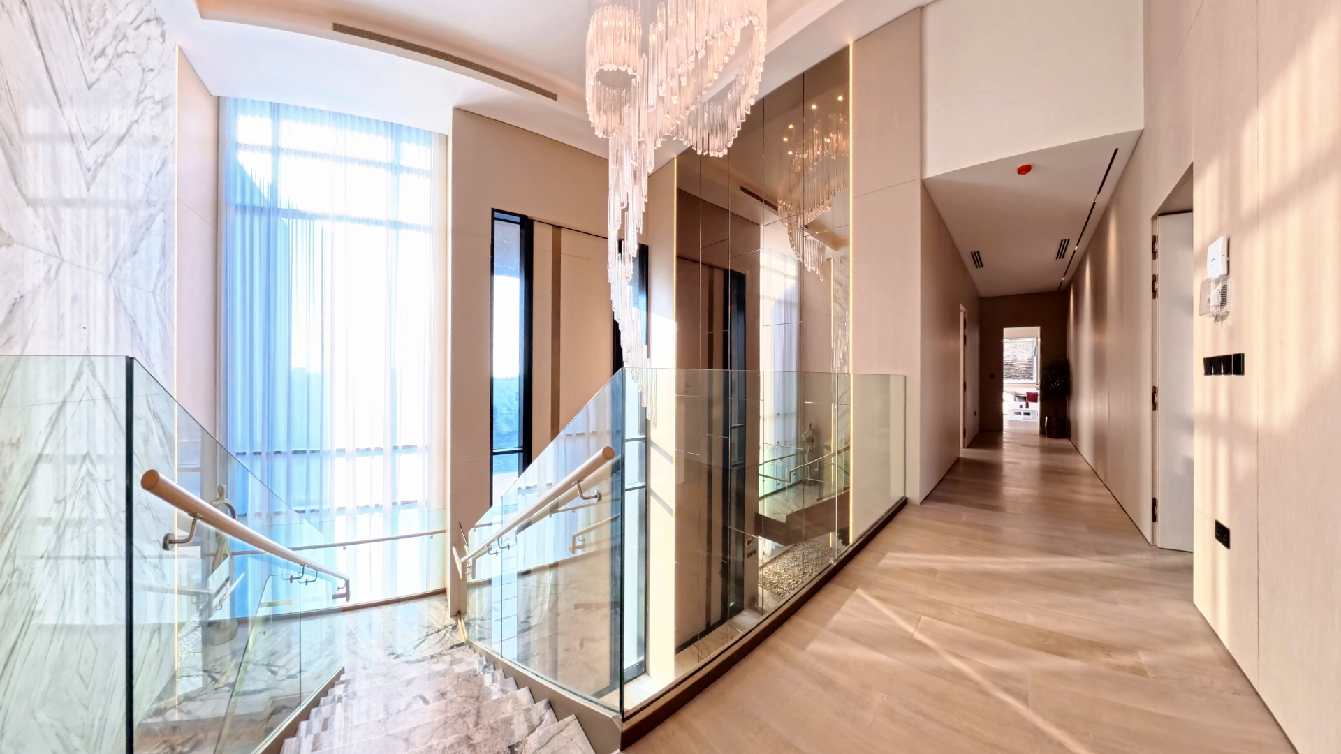 Luxury 4 Bedrooms Villa - Gallery Image 6