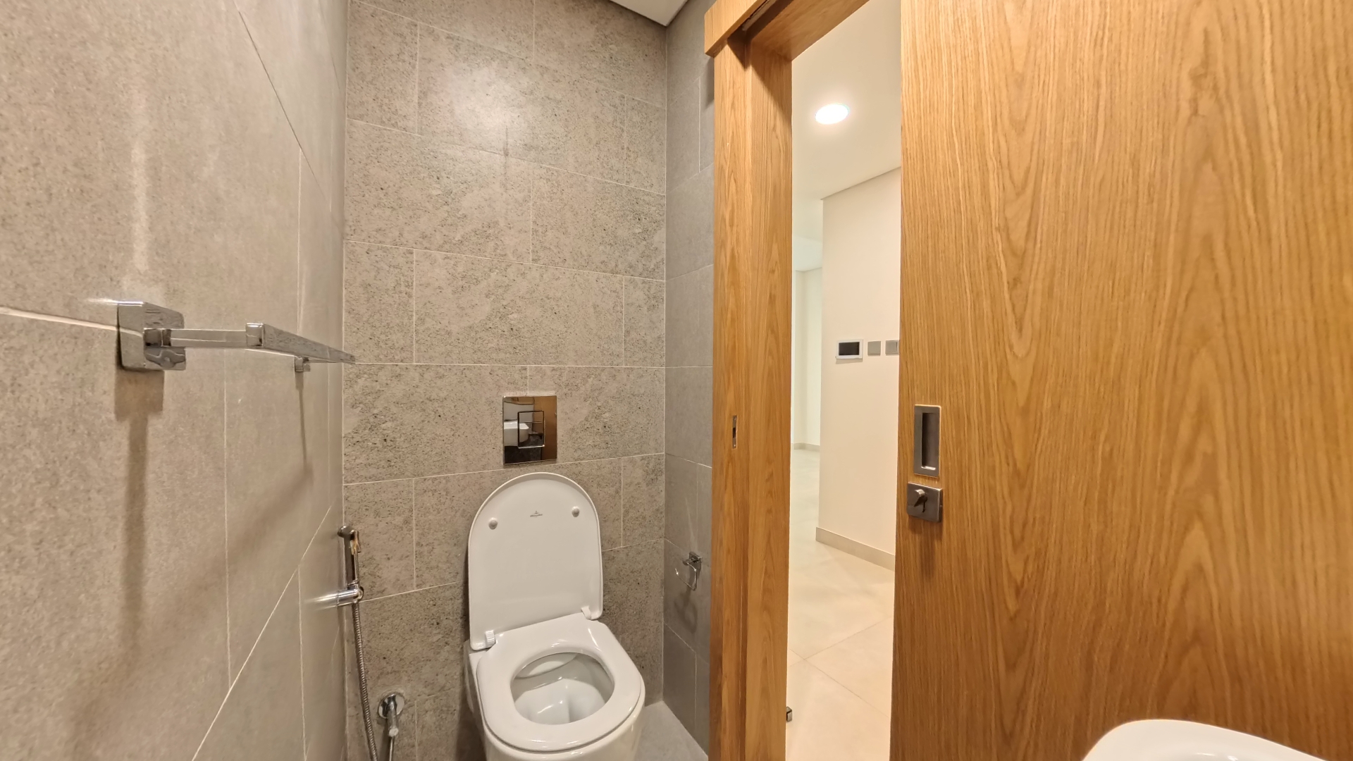 Reem Island 1 Bedroom Apartment - Gallery Image 7