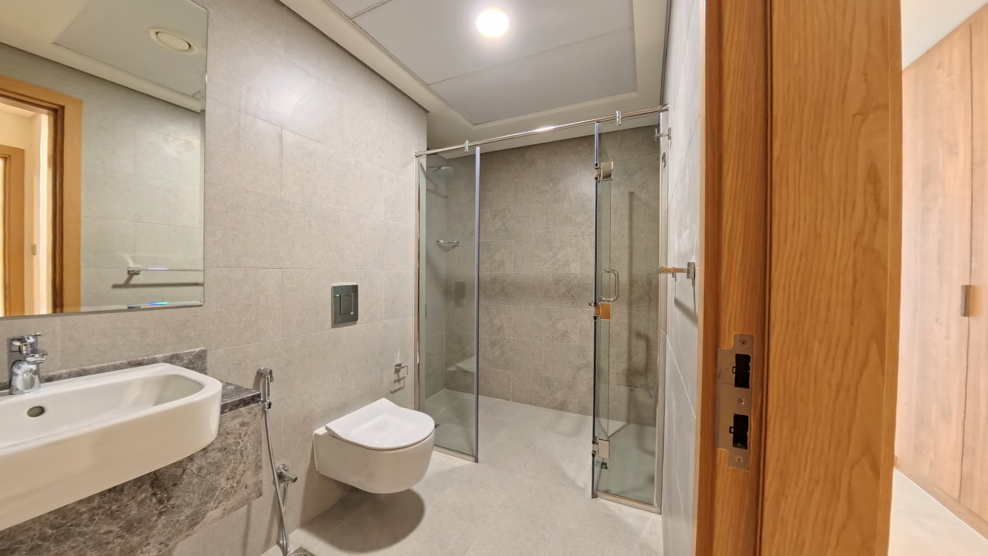 Reem Island 1 Bedroom Apartment - Gallery Image 9