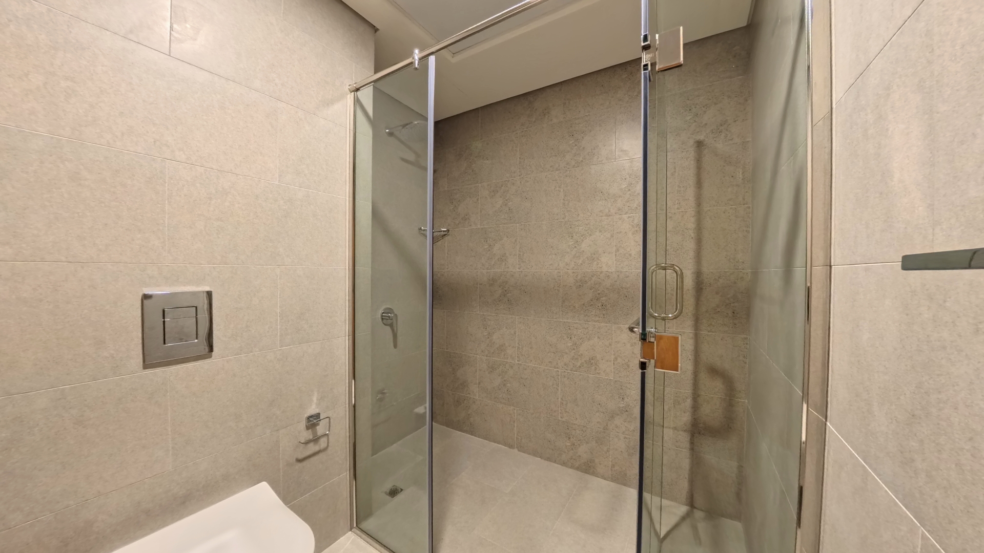 Reem Island 1 Bedroom Apartment - Gallery Image 10