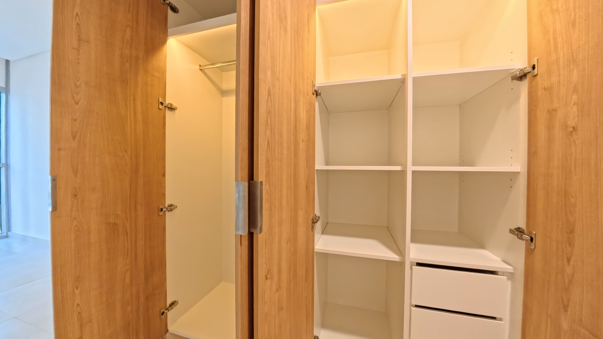 Reem Island 1 Bedroom Apartment - Gallery Image 12