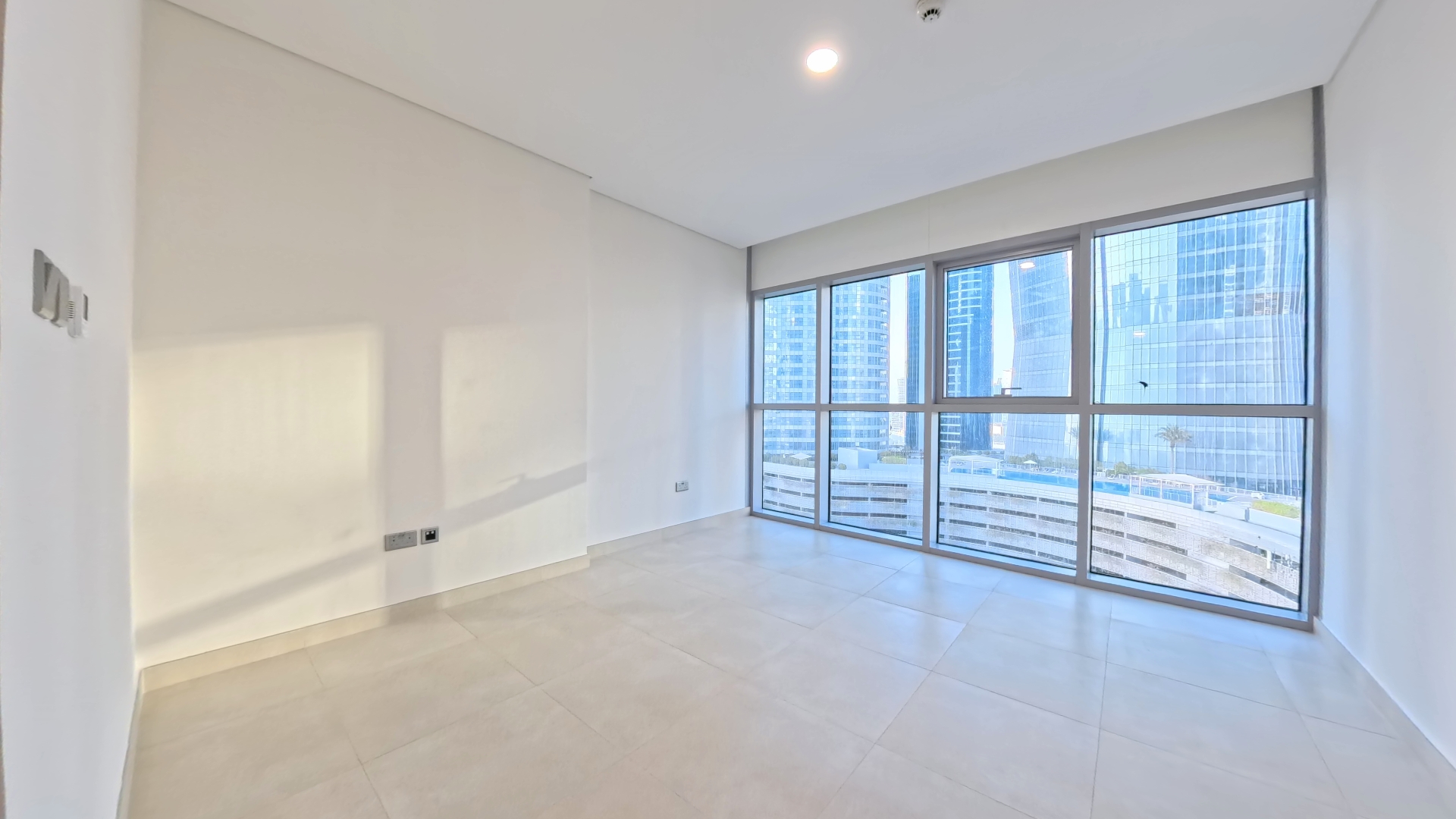 Reem Island 1 Bedroom Apartment - Gallery Image 13