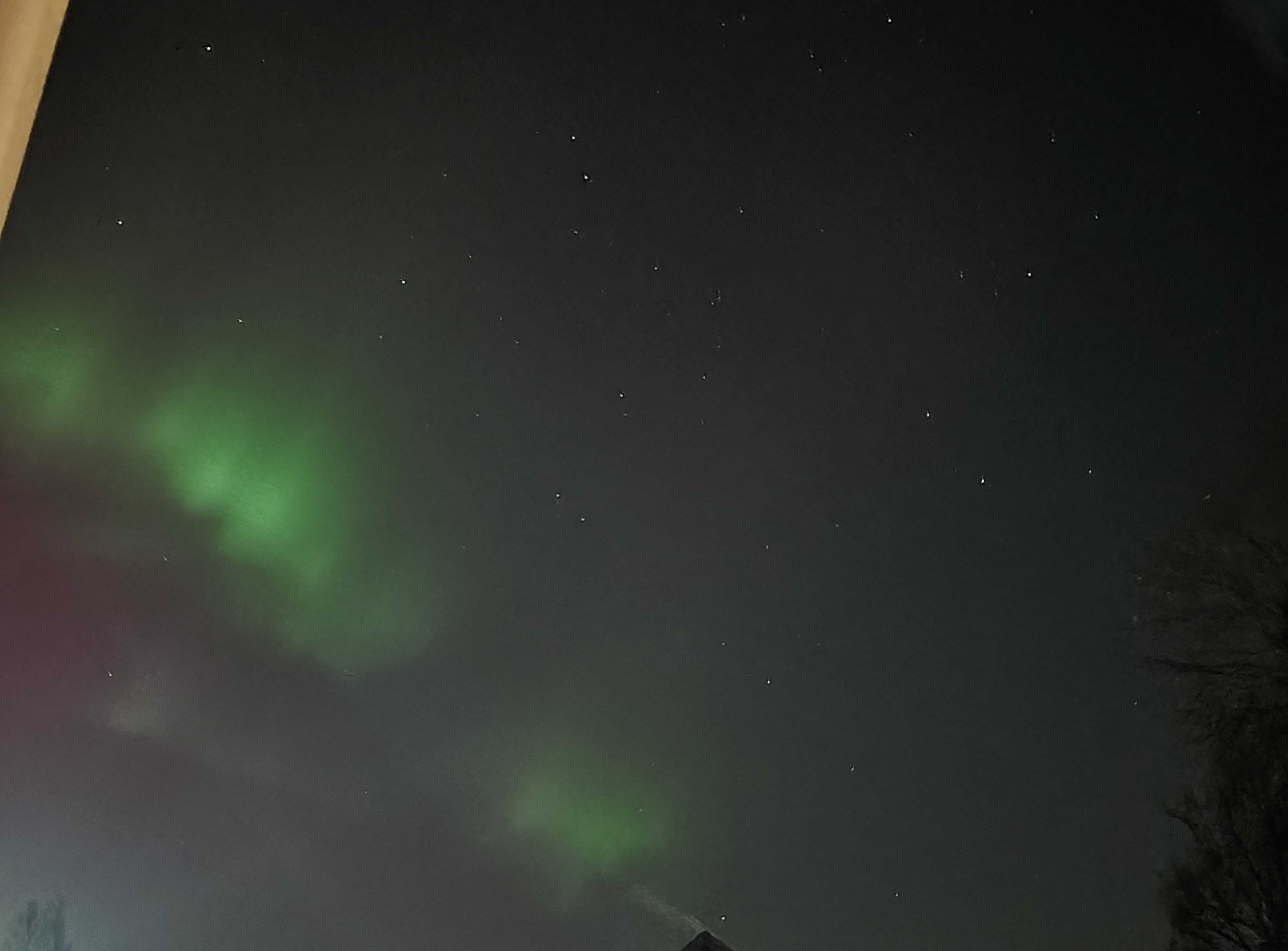 neFGfamQtCUg195j4wLyQm33Ccg2