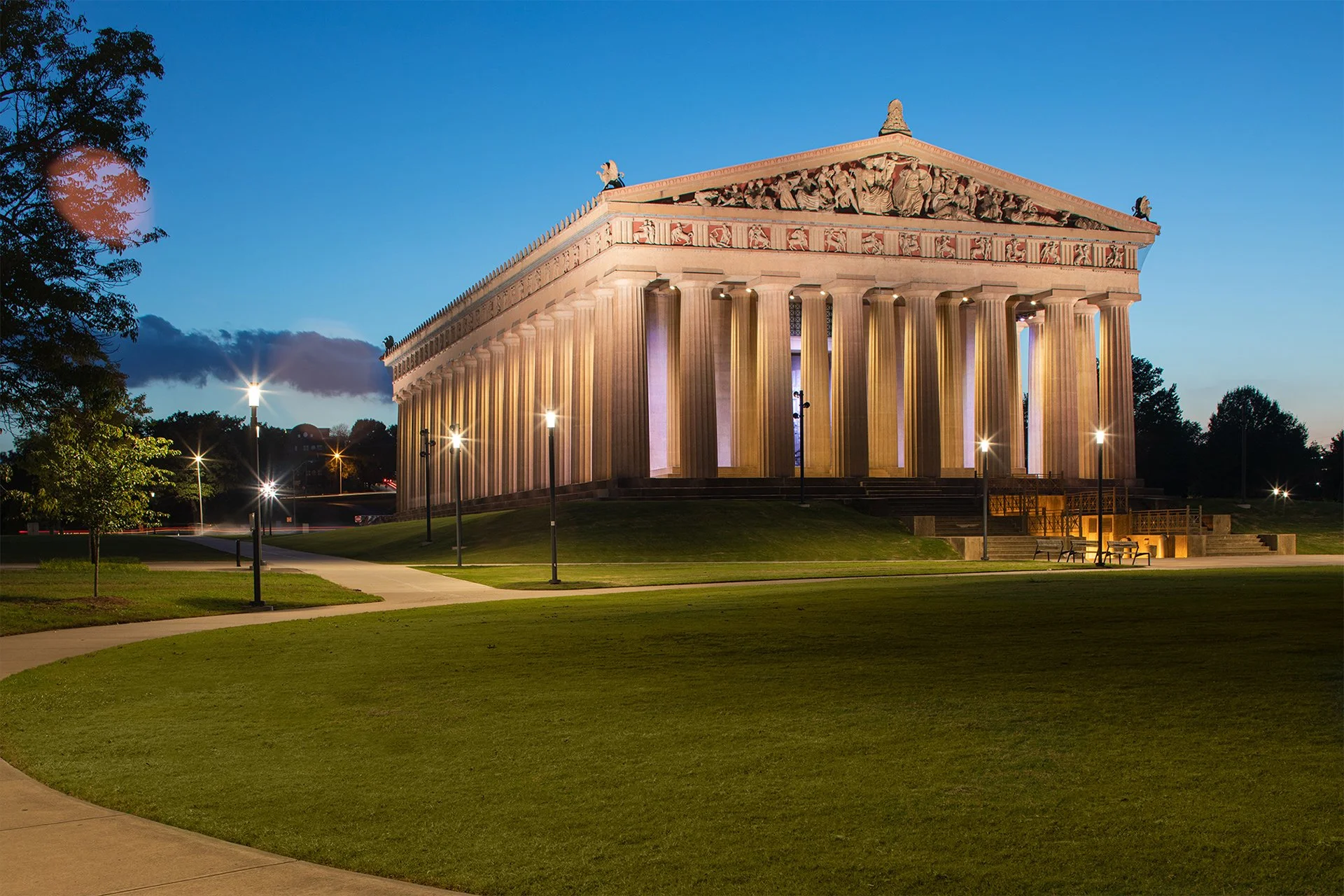 The Parthenon (Centennial Park) image