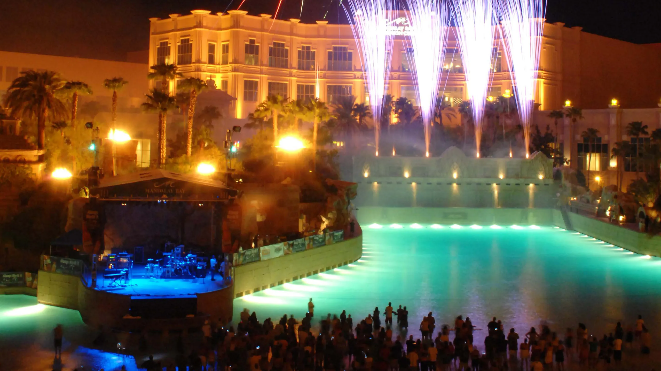 Mandalay Bay Beach 