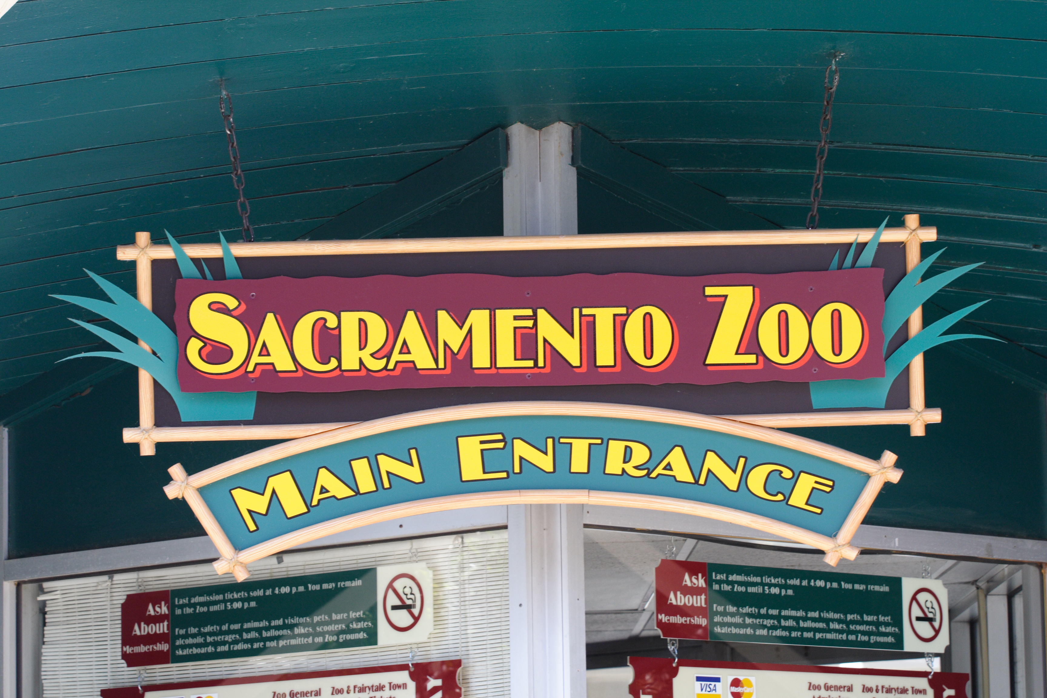 Sacramento Zoo image