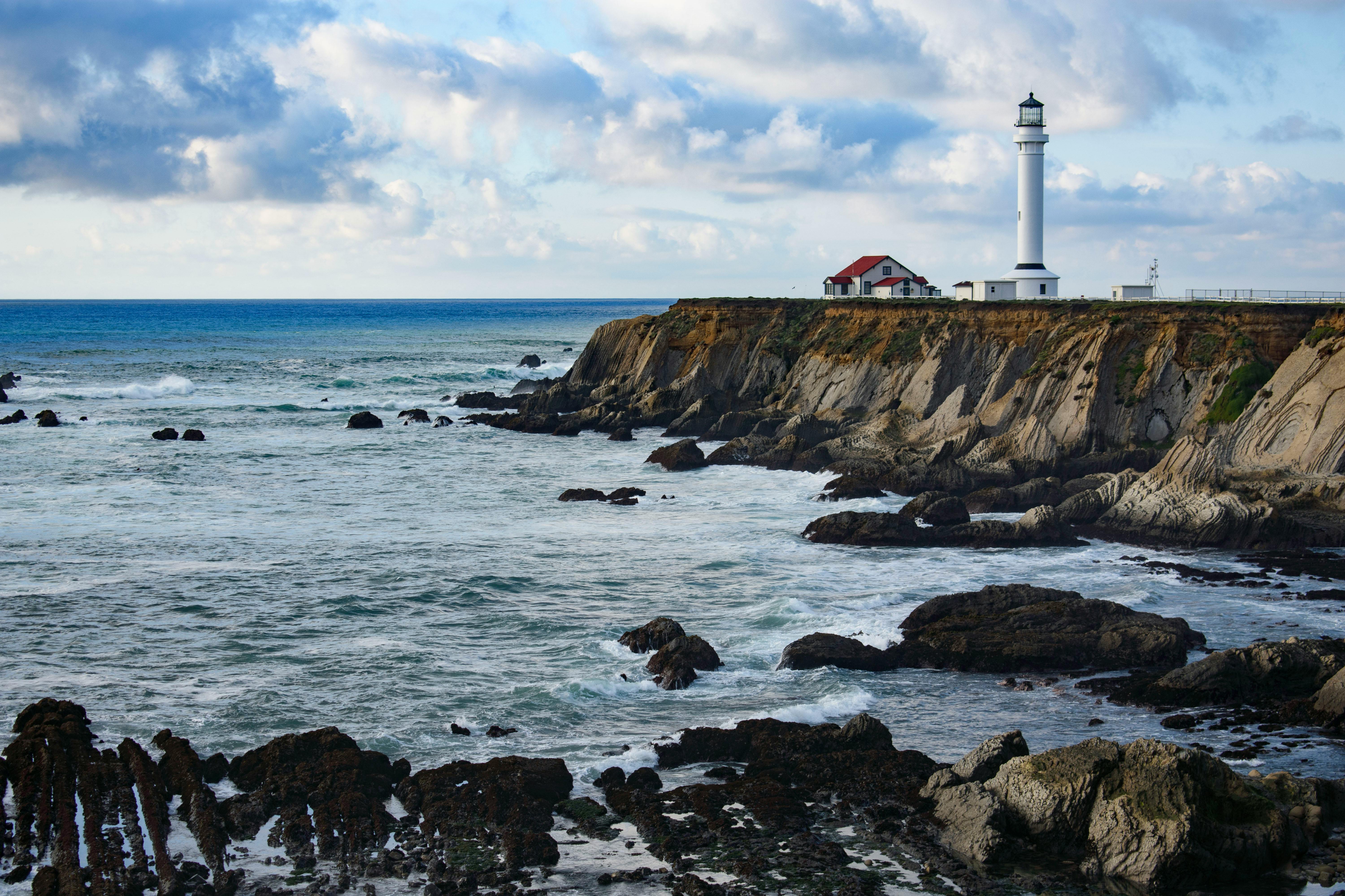 view-of-the-point-arena-lighthouse-mendocino-county-california