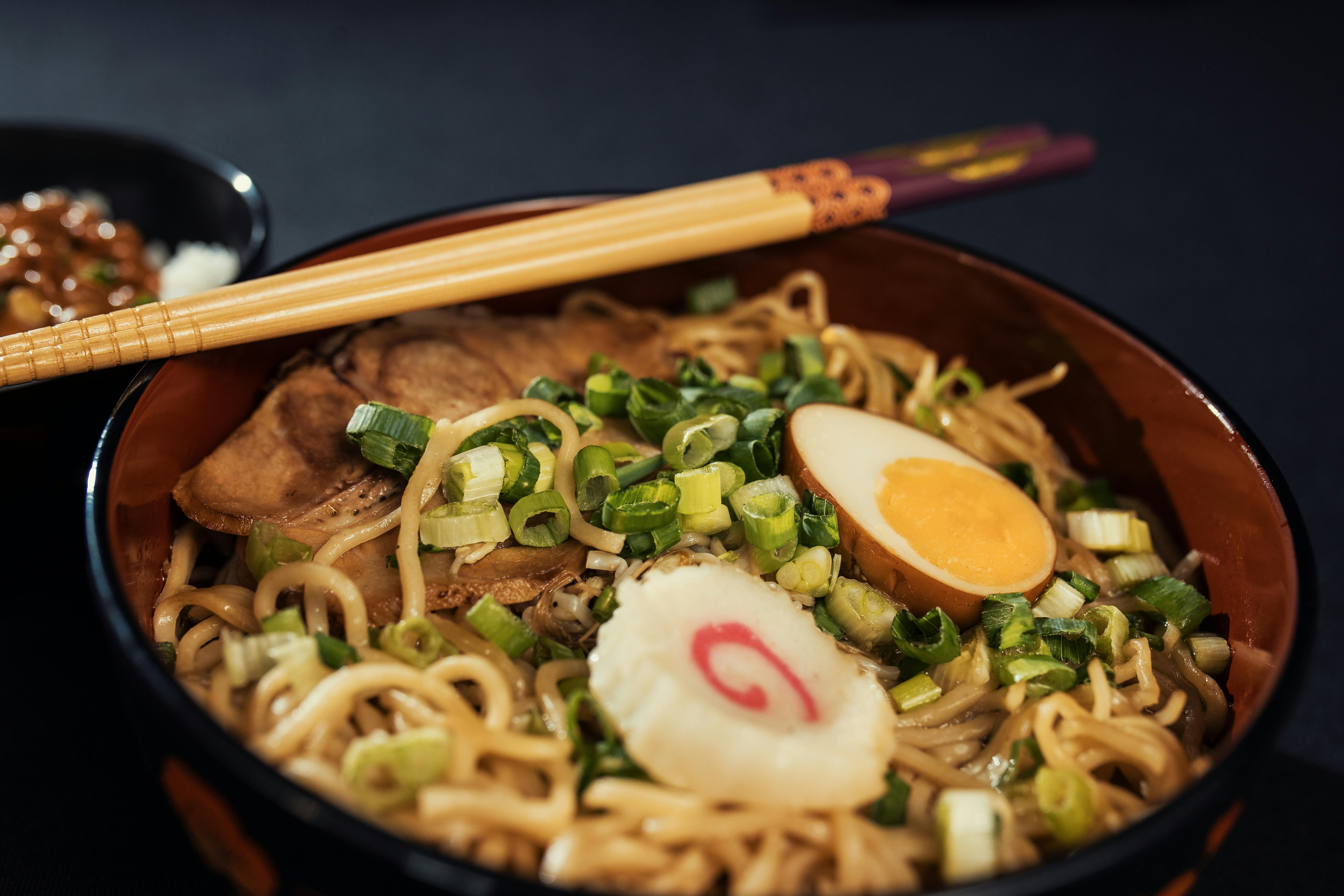 delicious-japanese-ramen-with-egg-and-scallions