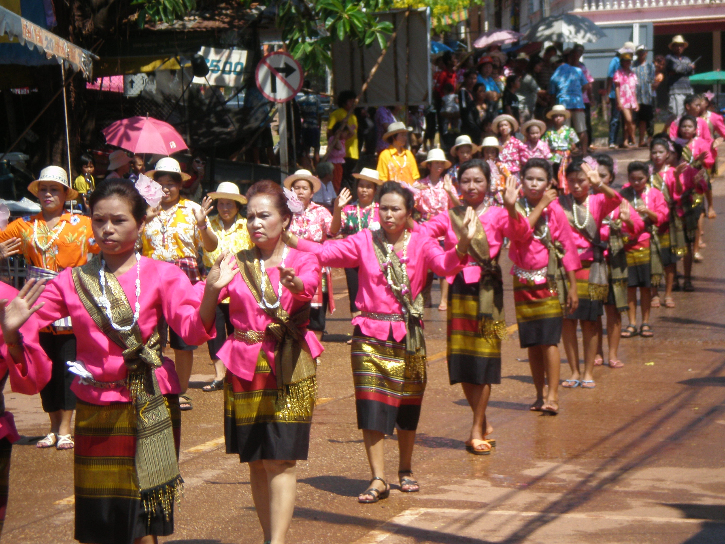 thai songkran