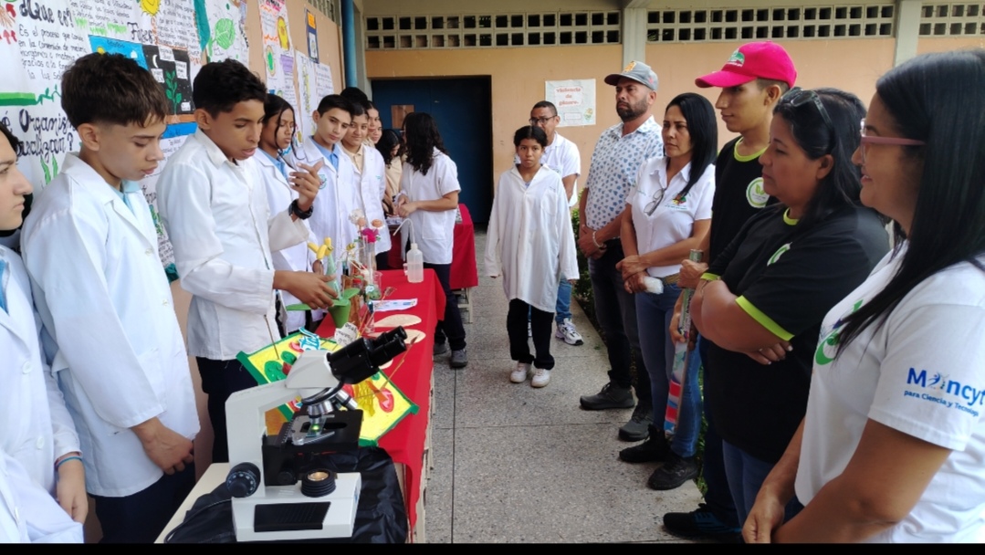 Innovación desde el campo: Estudiantes de Torres exponen avances en Educación Ambiental