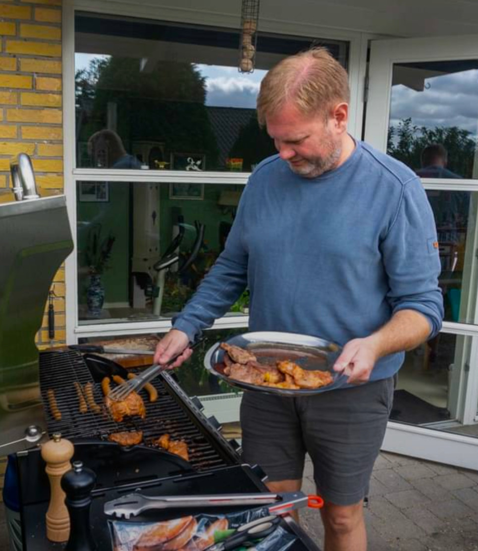 Ham med grillen