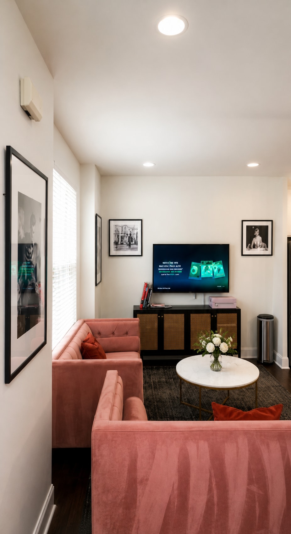 10 Min to Broadway | Sleeps 8 | Hart Suites #16