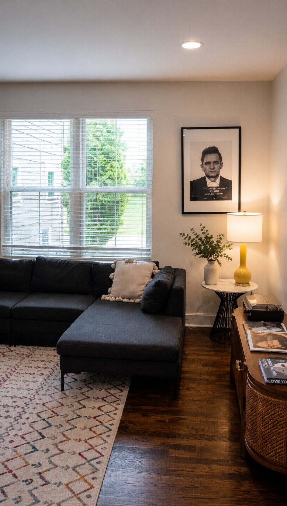 Sleeps 8 • Near Broadway | Hart Suites Unit #6