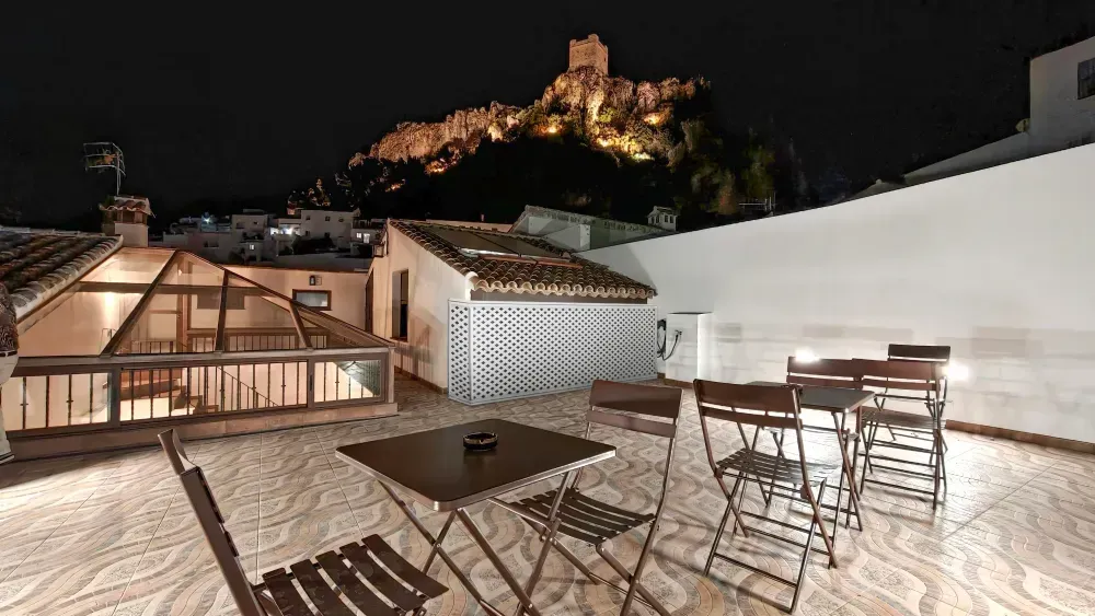 Vistas al castillo de noche
