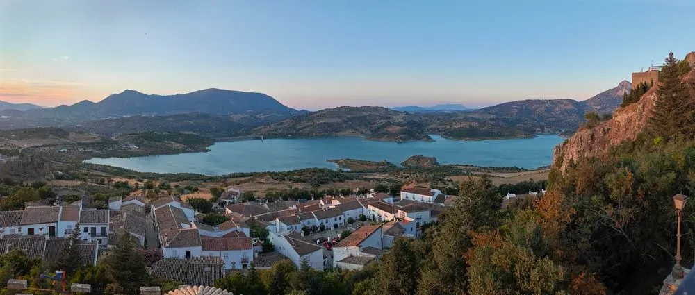 Atardecer desde los valles circundantes