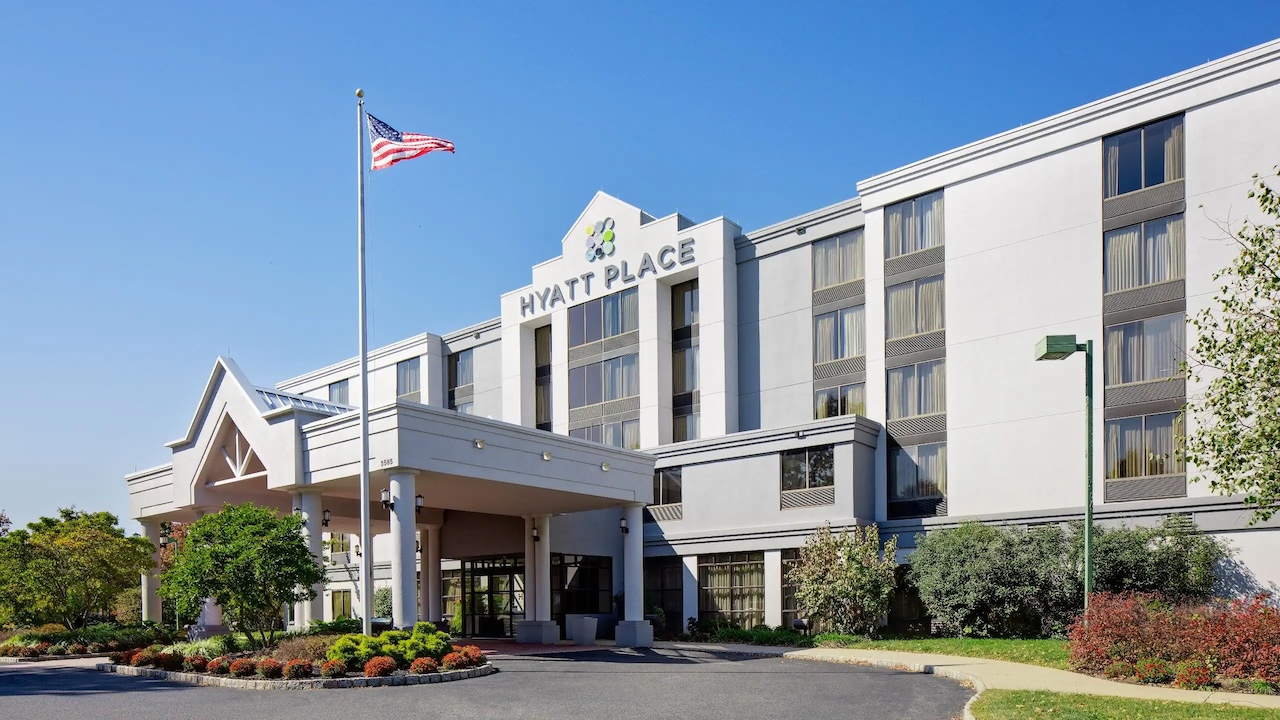Hyatt Place Princeton Upgrades to Verdant Energy-Saving Thermostats