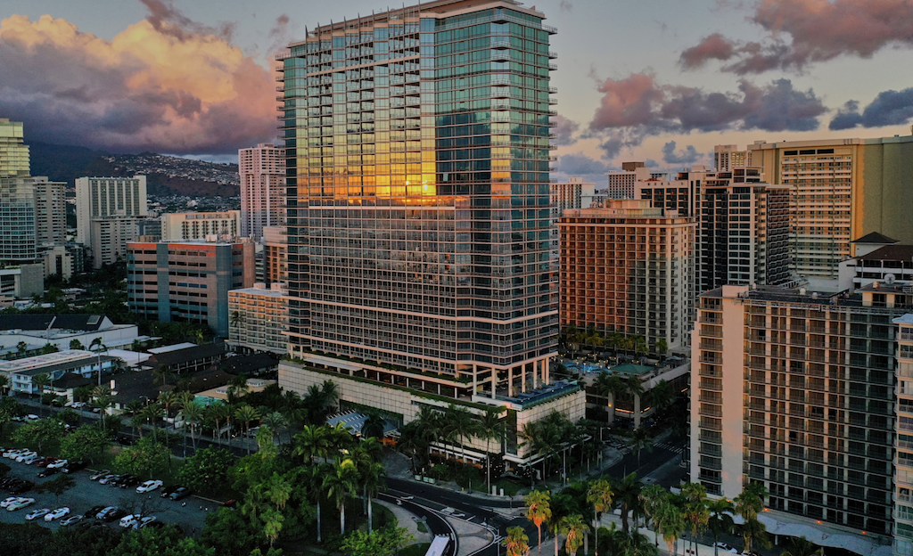 Kalaʻi Waikiki Resort Elevate Guest Experience with Samsung Hospitality TVs