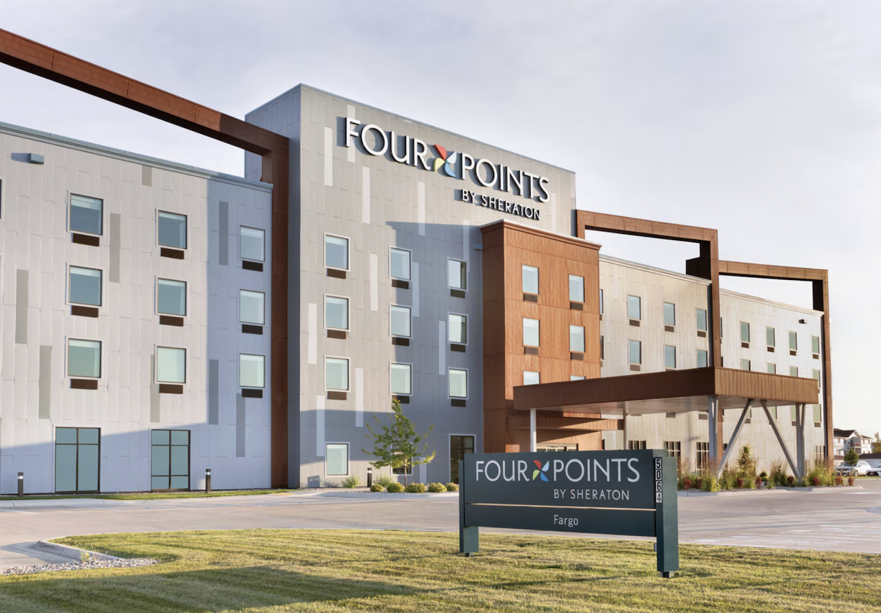 Four Points by Sheraton in Fargo Enhances Guest Room Tech with Samsung Displays