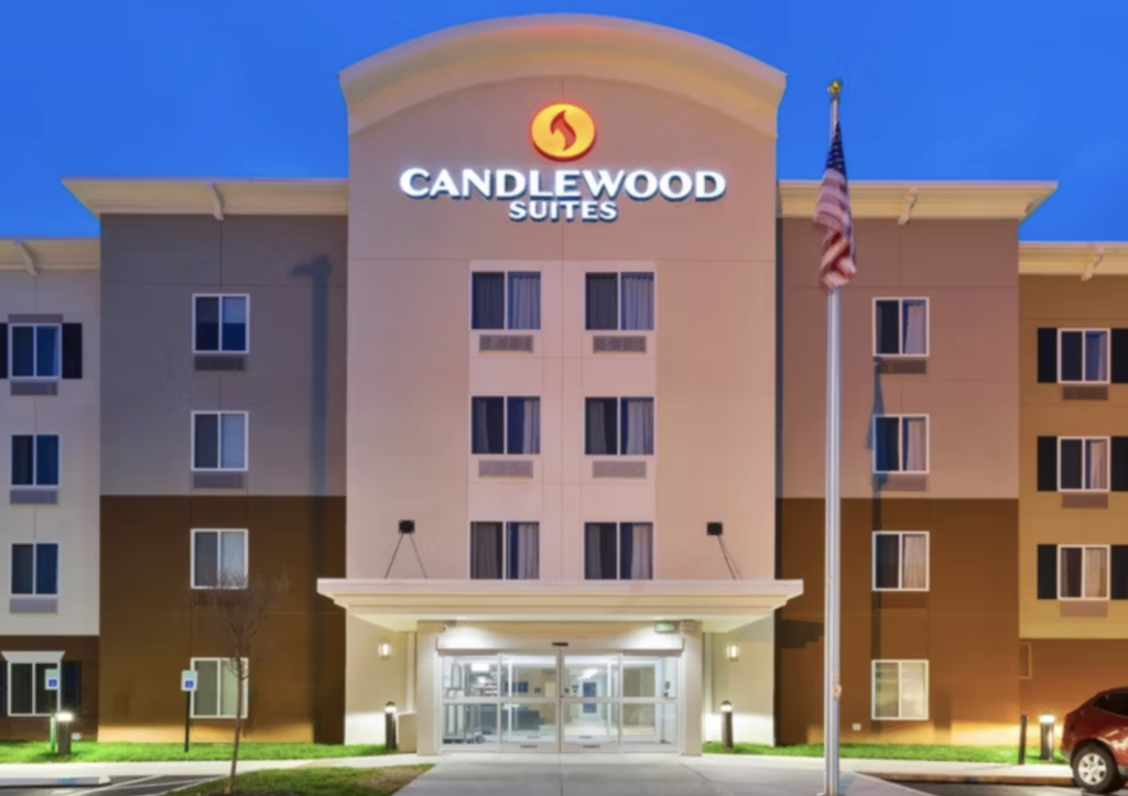 Candlewood Suites Louisville Raises Level of Guest Entertainment with Samsung Hospitality TVs