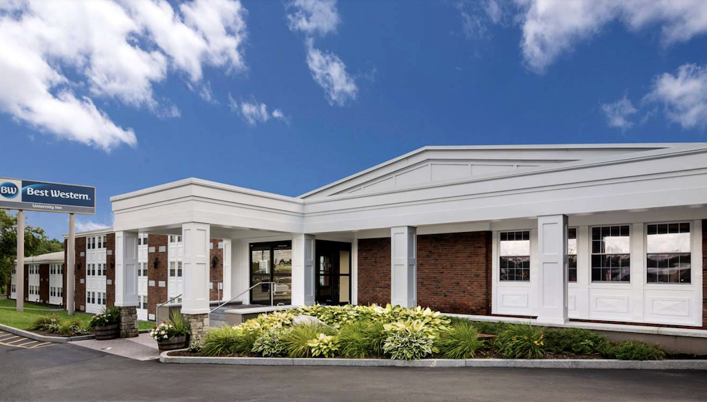 Best Western University Inn Upgrades Guest Rooms with Samsung Hospitality Displays