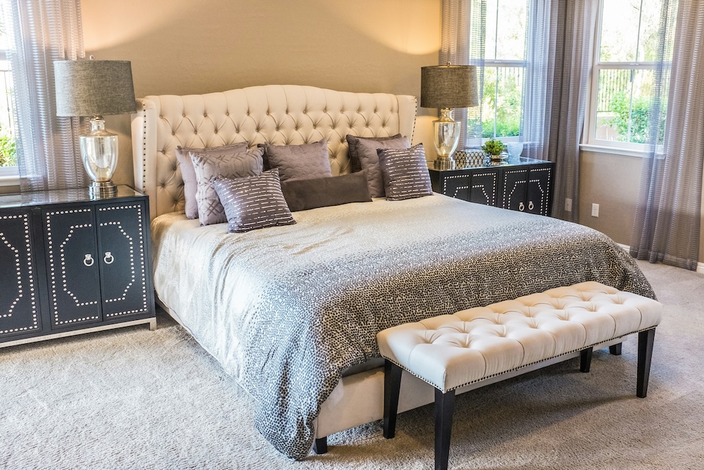 Which Is Safer: Airbnb or Hotels?