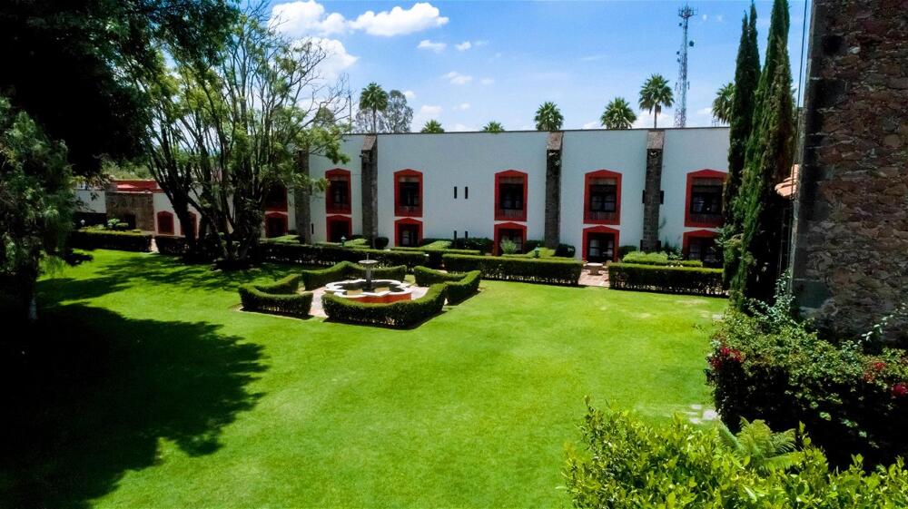 Vista principal del hotel