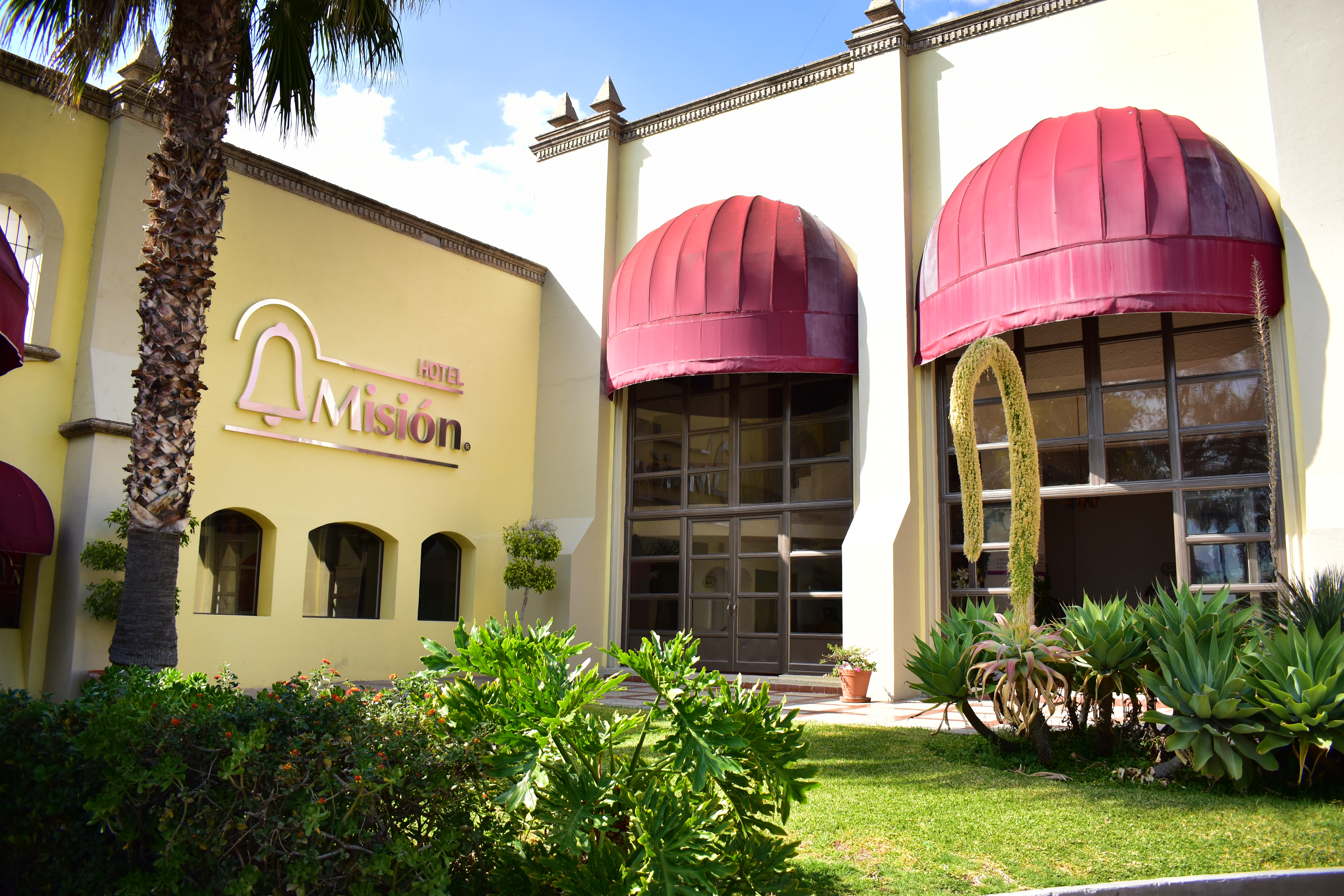 Vista principal del hotel