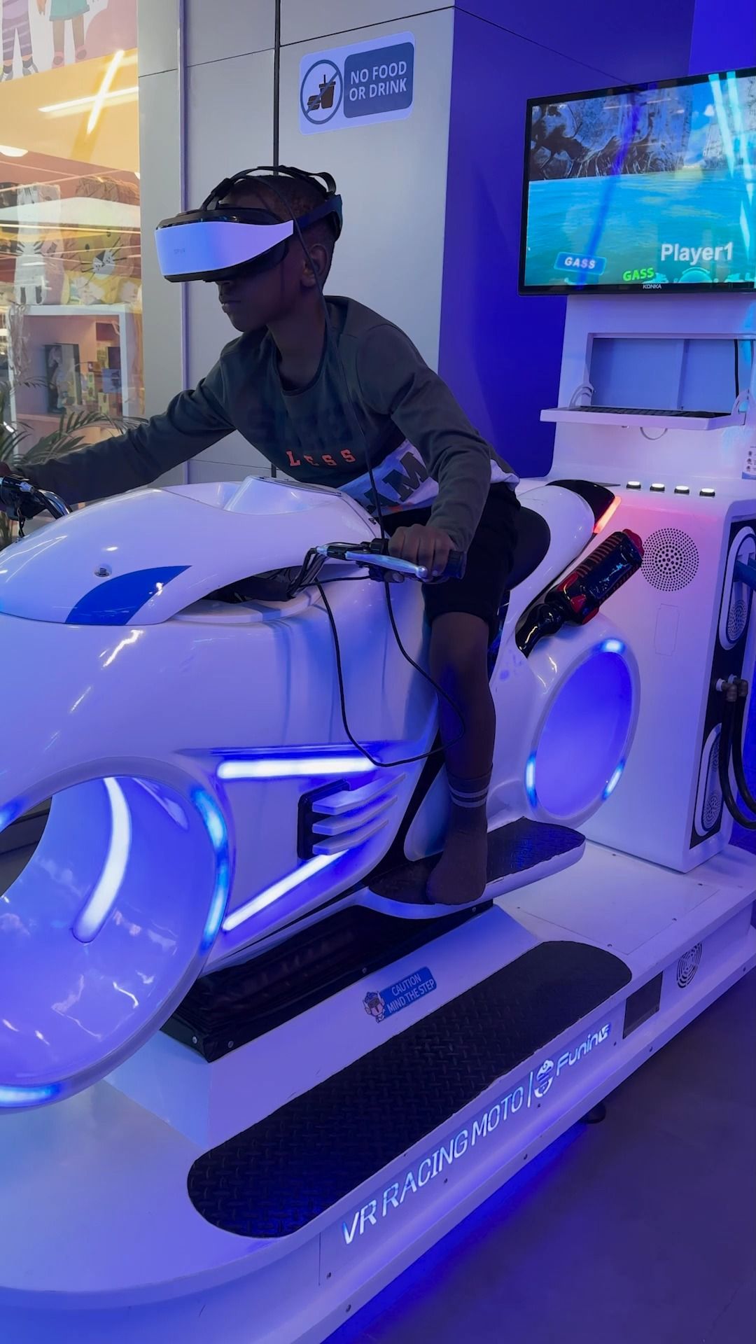 VR ZONE