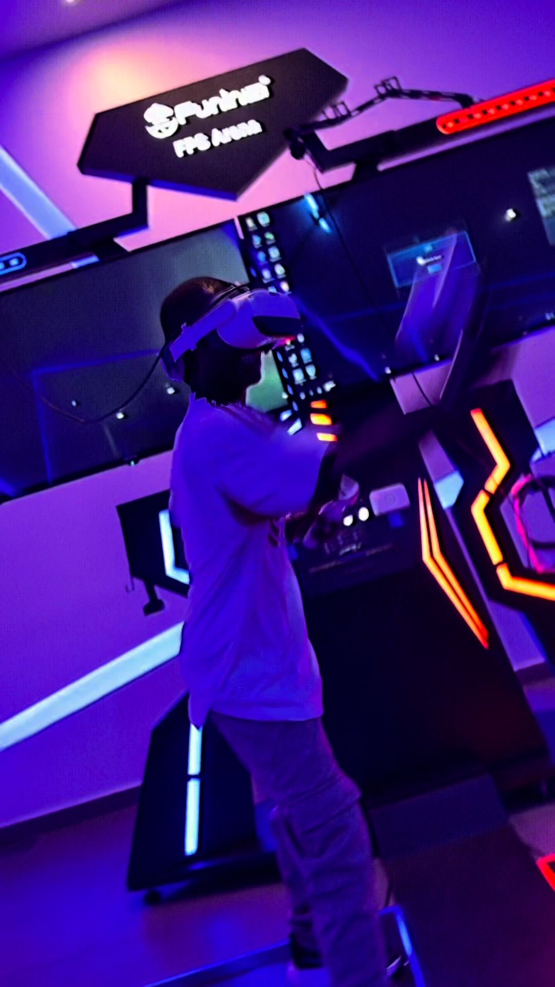 VR ZONE