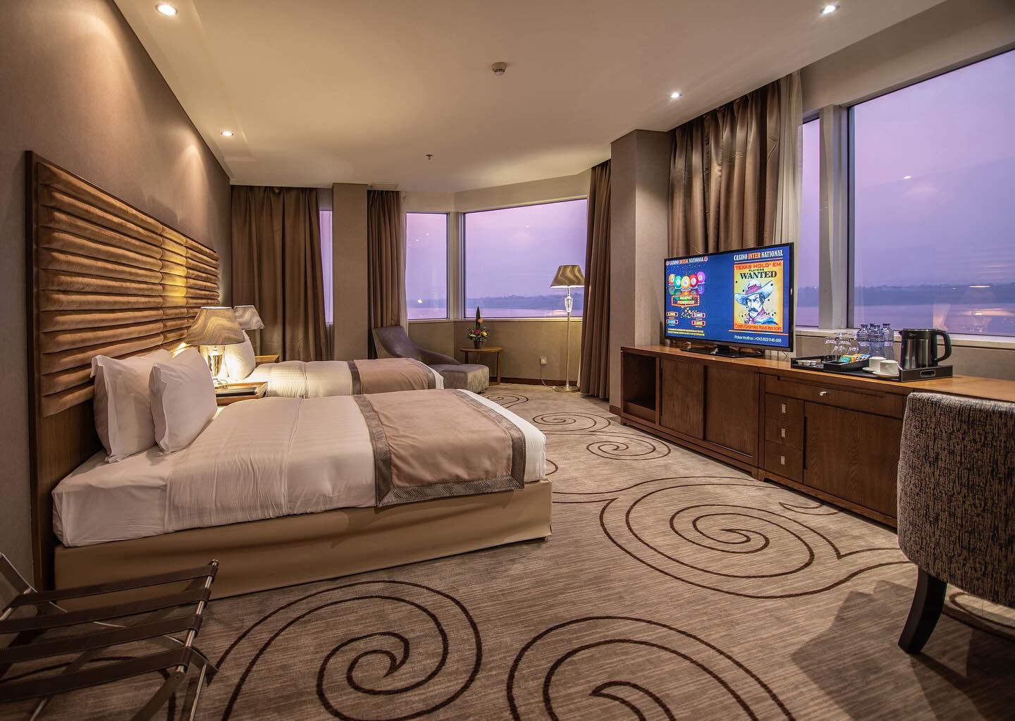 Fleuve Congo Hotel 