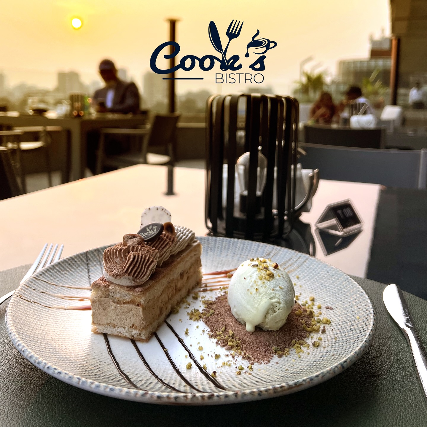 Cook’s Bistro