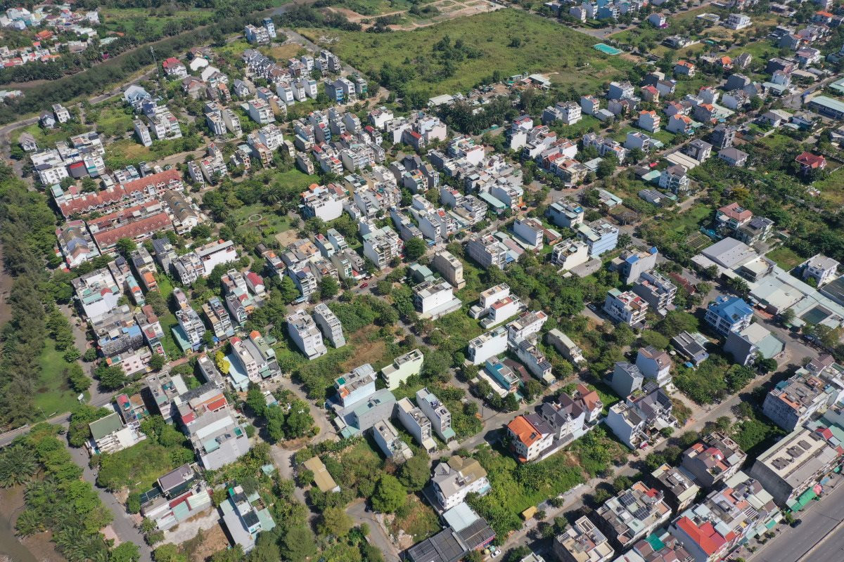 Hà Nội: Giao dịch nhà đất thổ cư giảm mạnh, nhiều khu vực giảm trên 60%