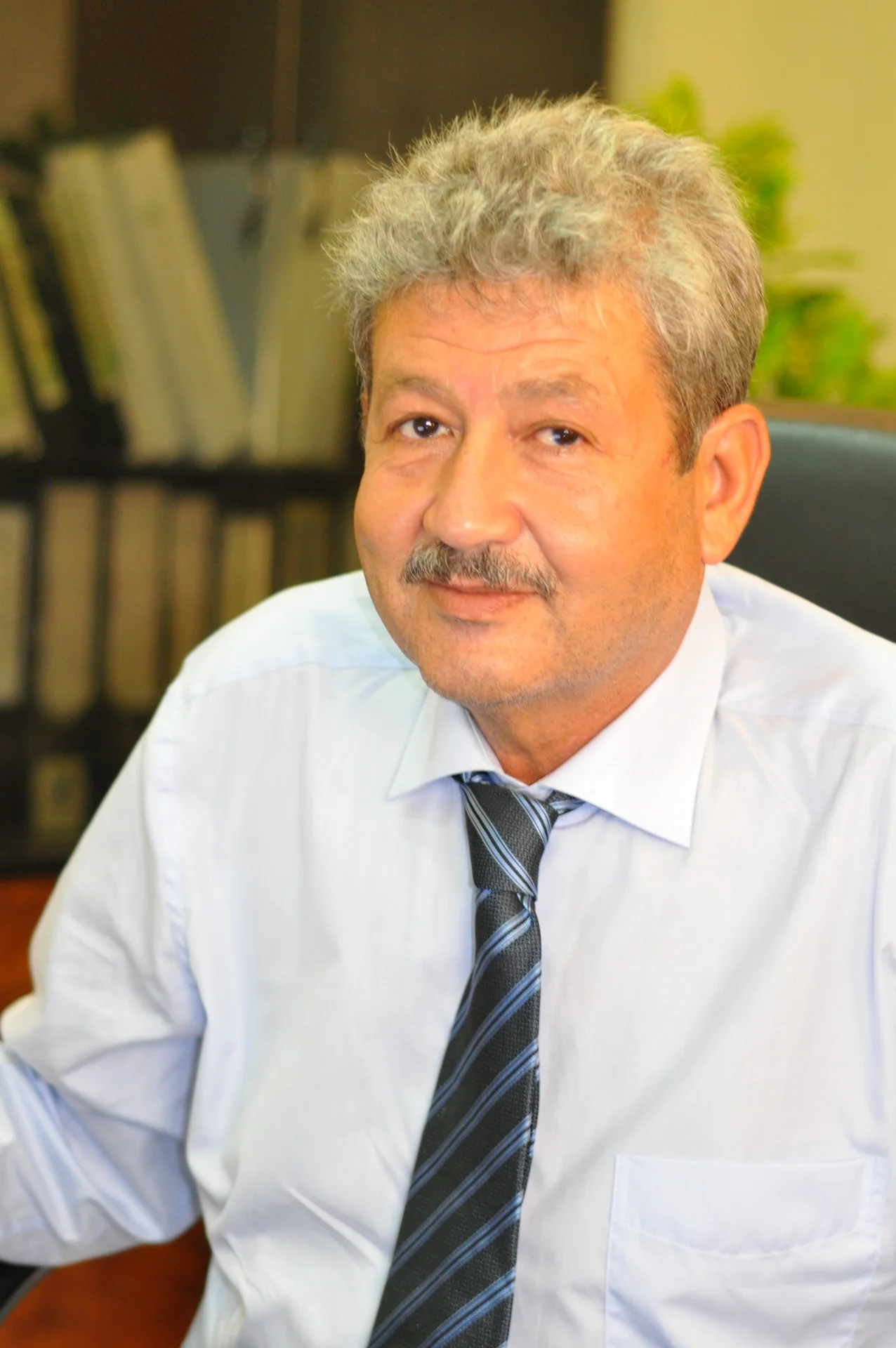 د. يوسف العاصي الطويل