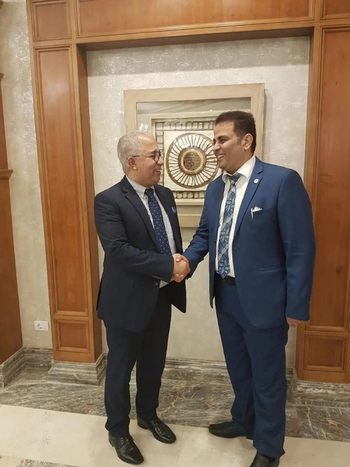 صورة 101 - حمدي قنديل