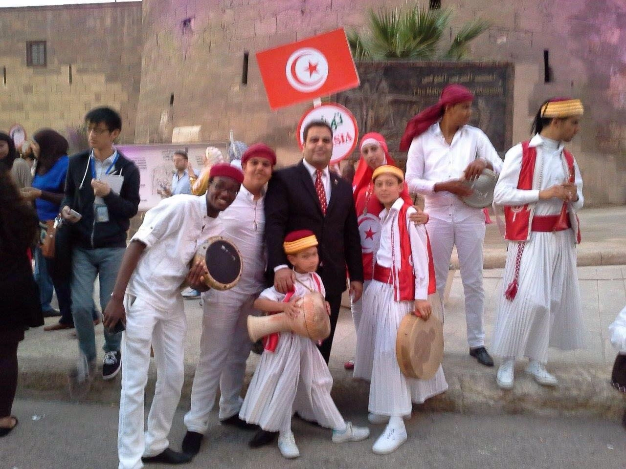 صورة 114 - حمدي قنديل