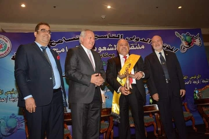 صورة 14 - حمدي قنديل