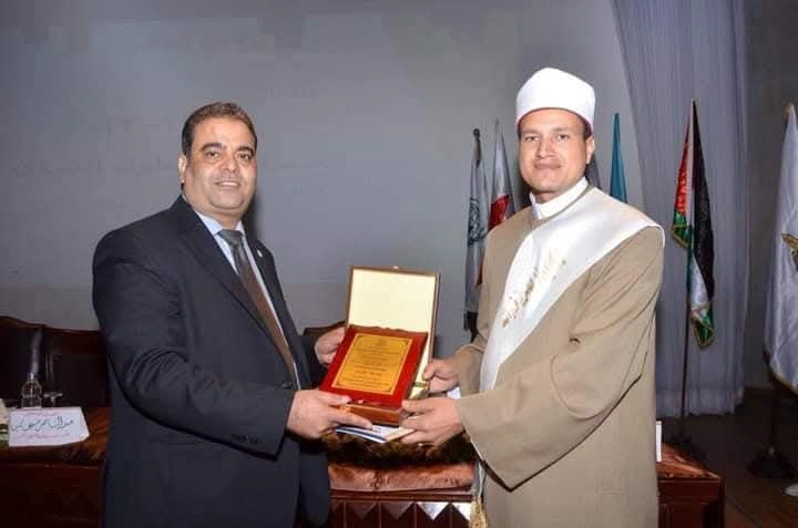 صورة 9 - حمدي قنديل