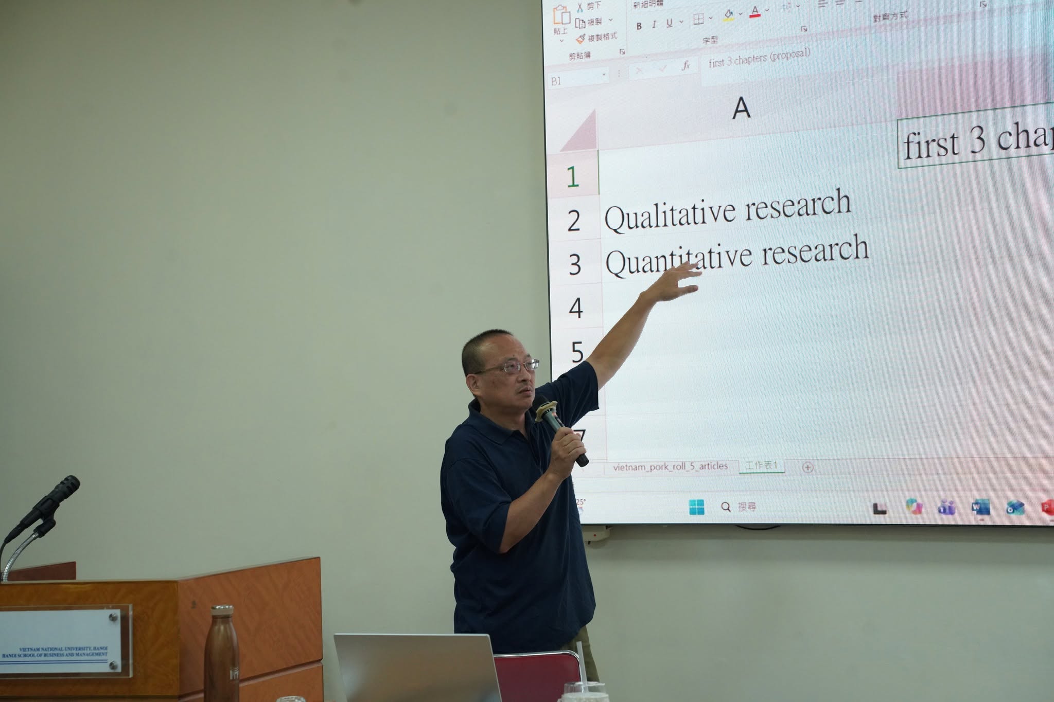 Hoạt động học thuật về ứng dụng AI trong phân tích dữ liệu định tính