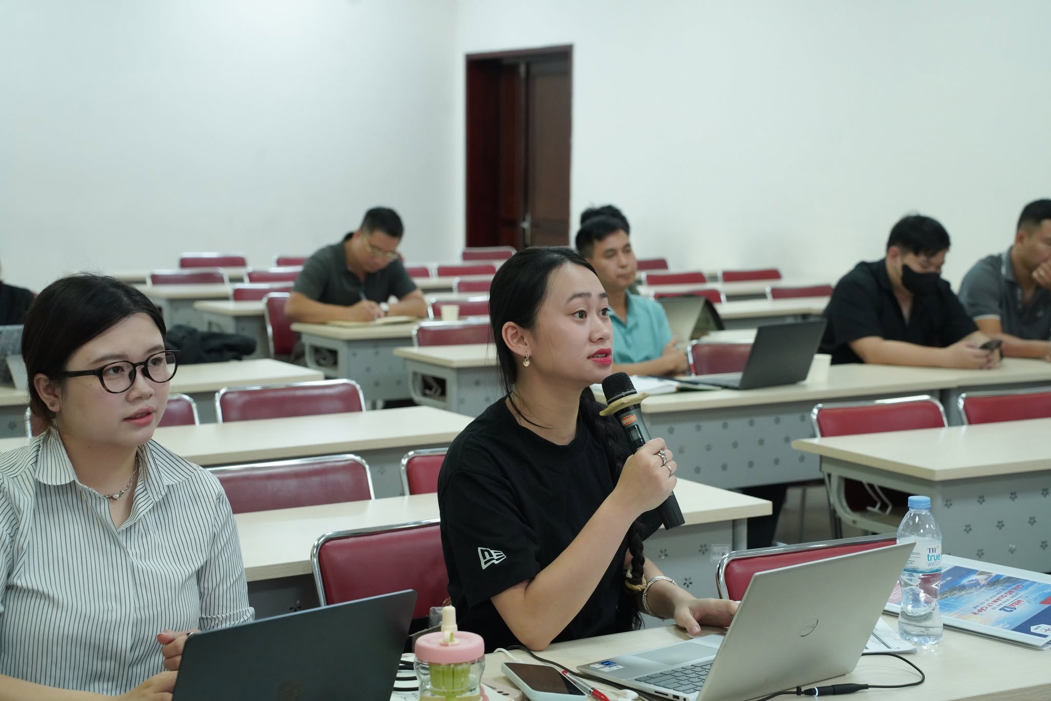 Học viên HSB-MBA tham gia trao đổi chuyên đề về AI và nghiên cứu khoa học