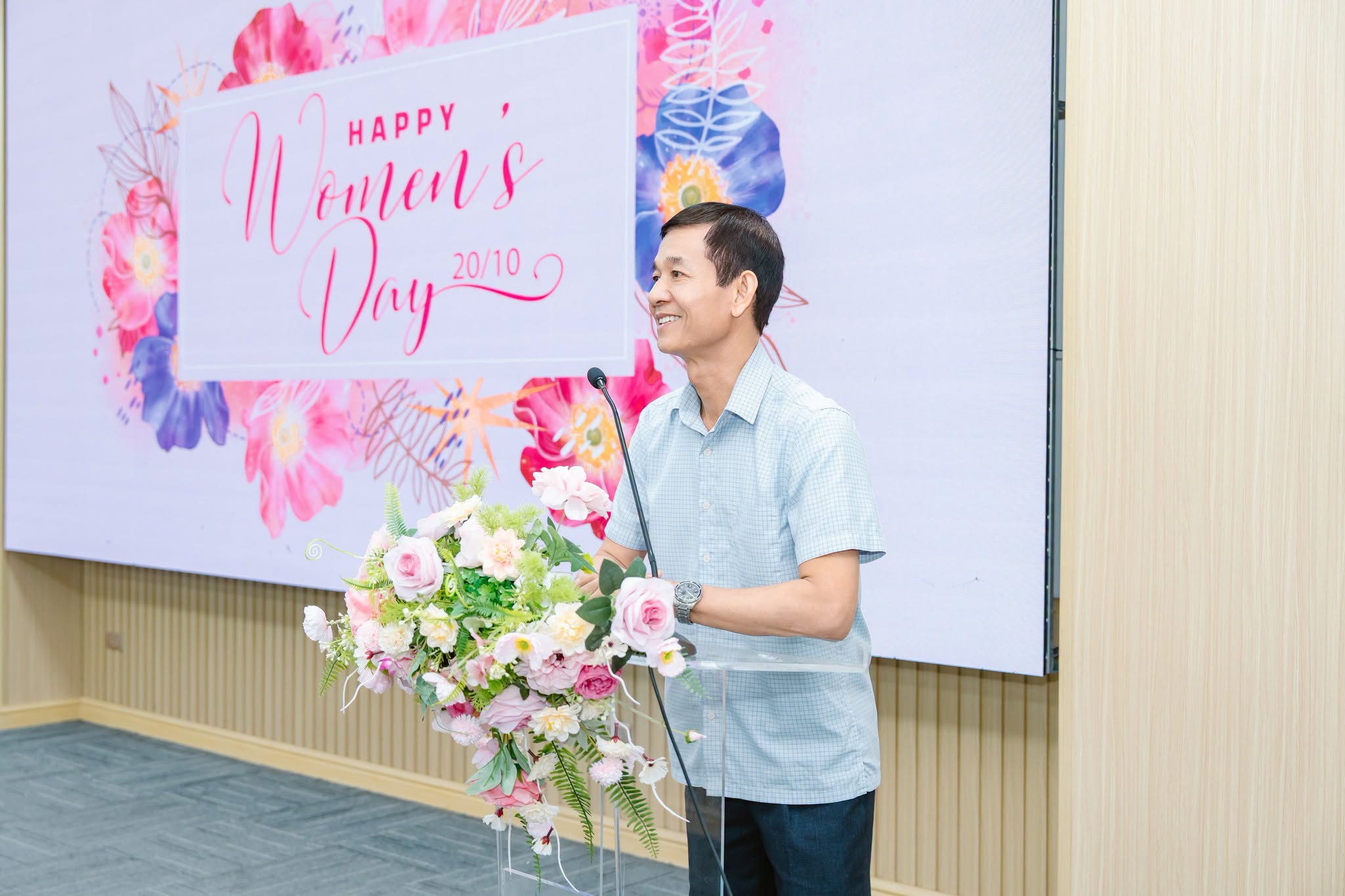 Celebrating Vietnamese Women's Day at the School of Business and Management
