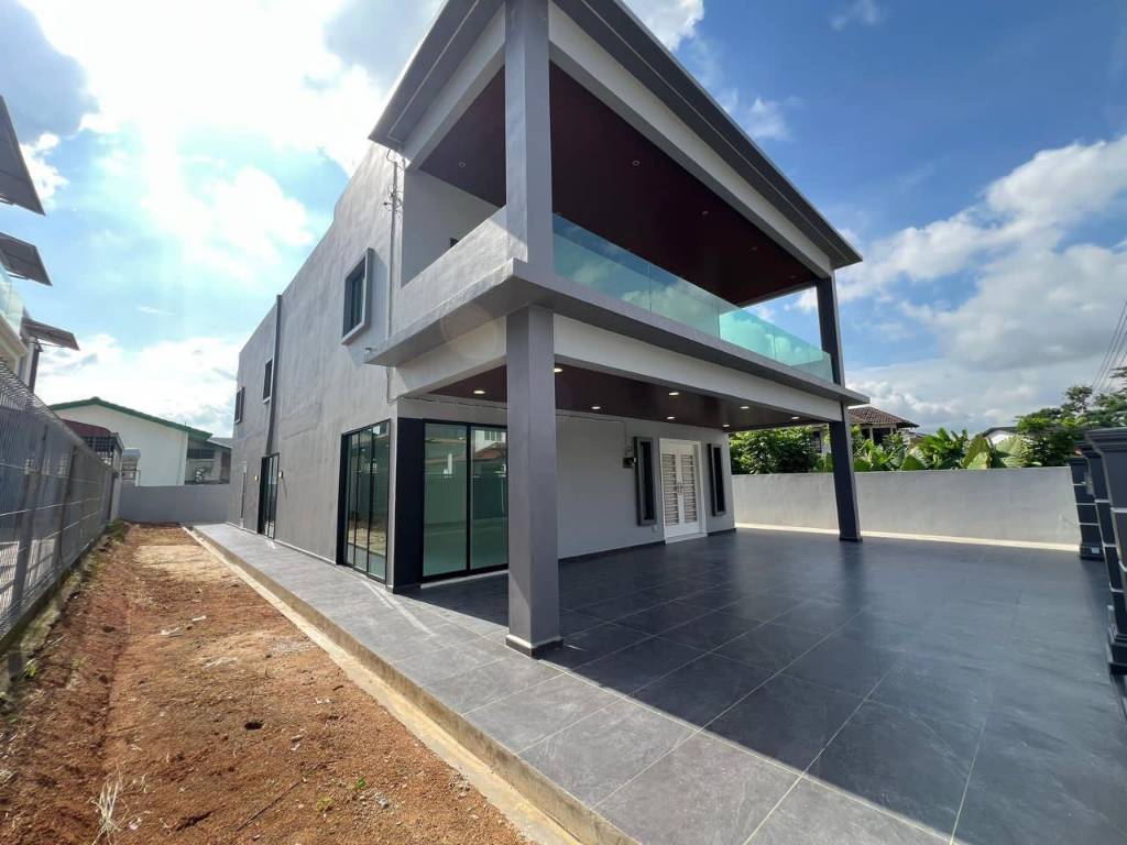 Kebun Teh JB Town Bungalow Johor property for sale or rent