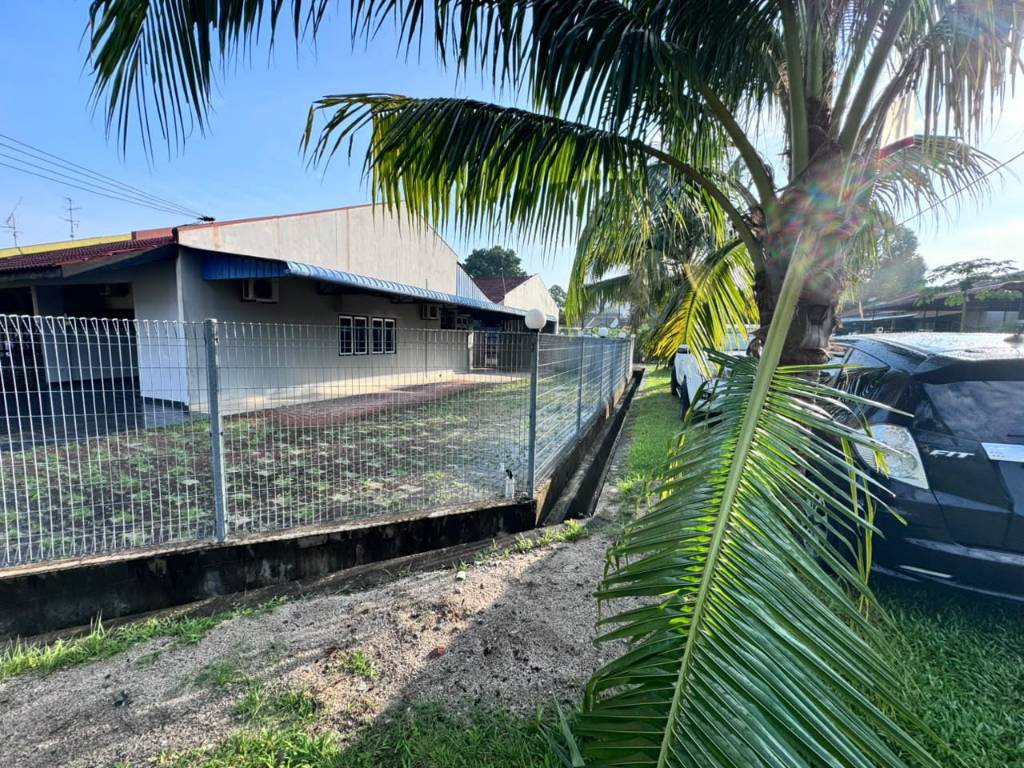 Jalan Nipah, Taman Daya Johor property for sale or rent