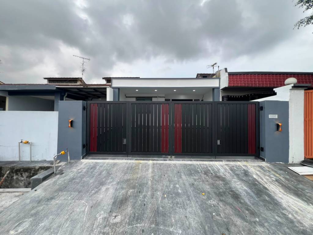 Taman Johor Jaya Johor property for sale or rent