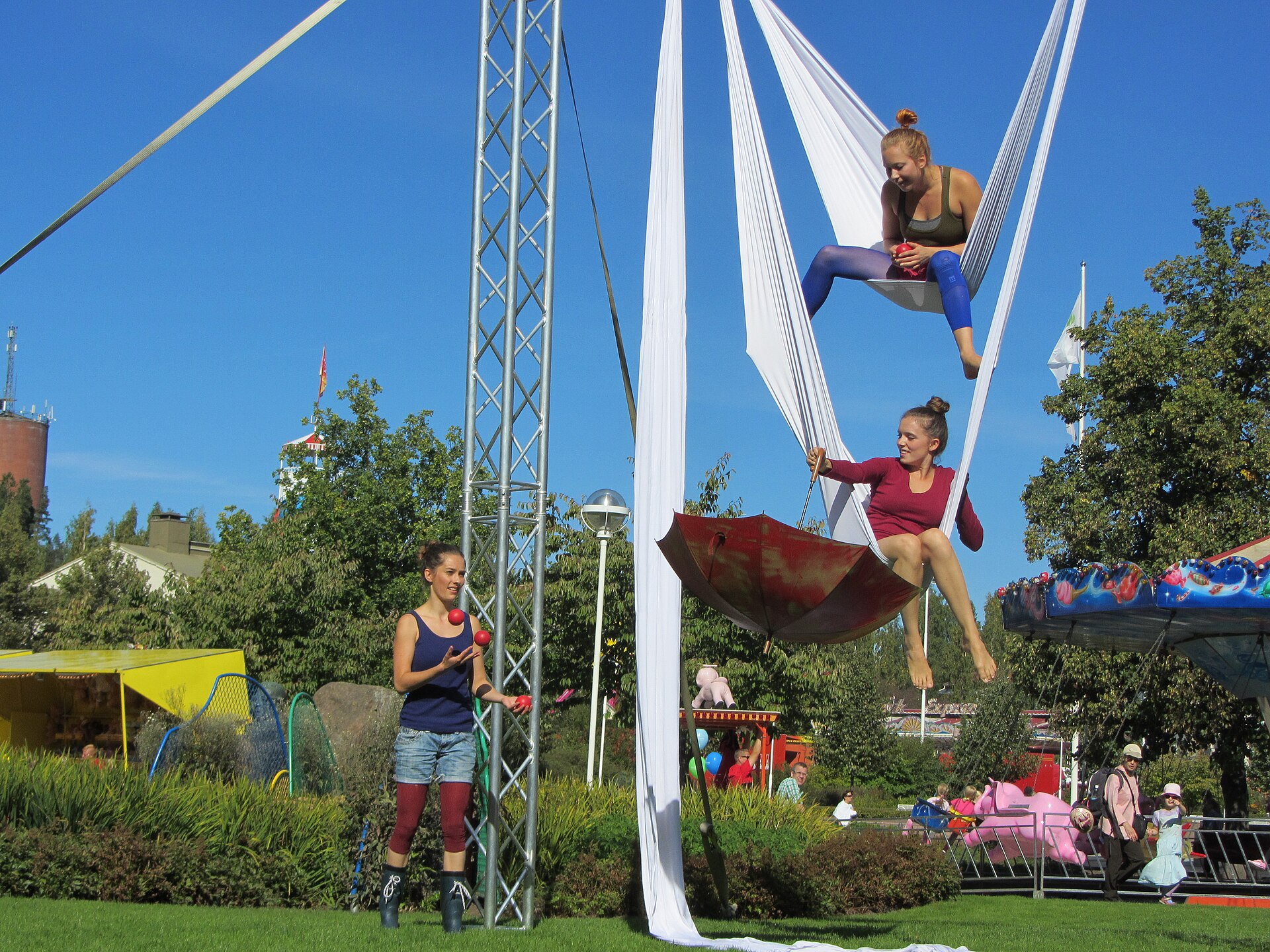 Circo, swing y teatro gratis en cinco barrios este finde