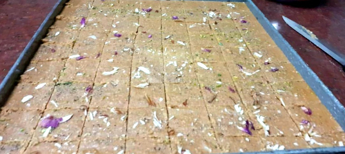 Besan ki  barfi 