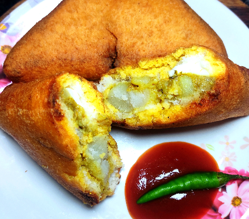 Bread pakora/Bread and potato fritters