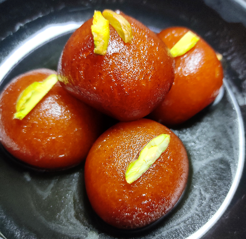 Gulab Jamun/Rose water berry