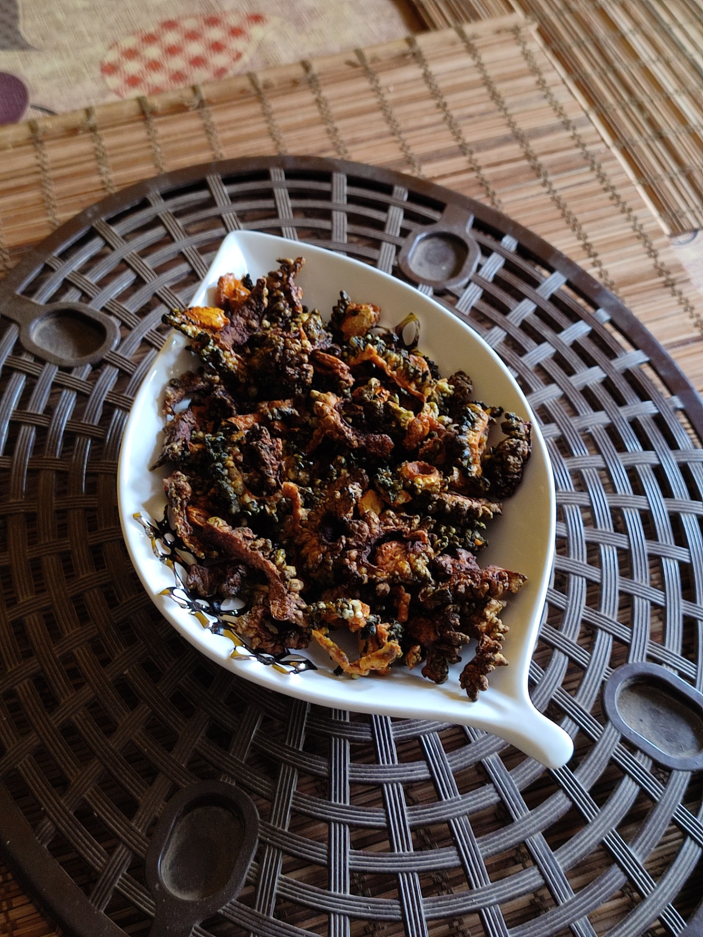 Kaipakka Kondattom (Bittergourd Fry)