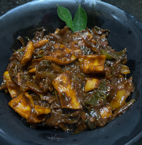 Koonthal varattiyadh/squid roast