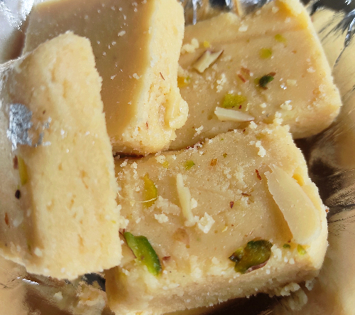 Mawa barfi/Indian condensed milk sweet